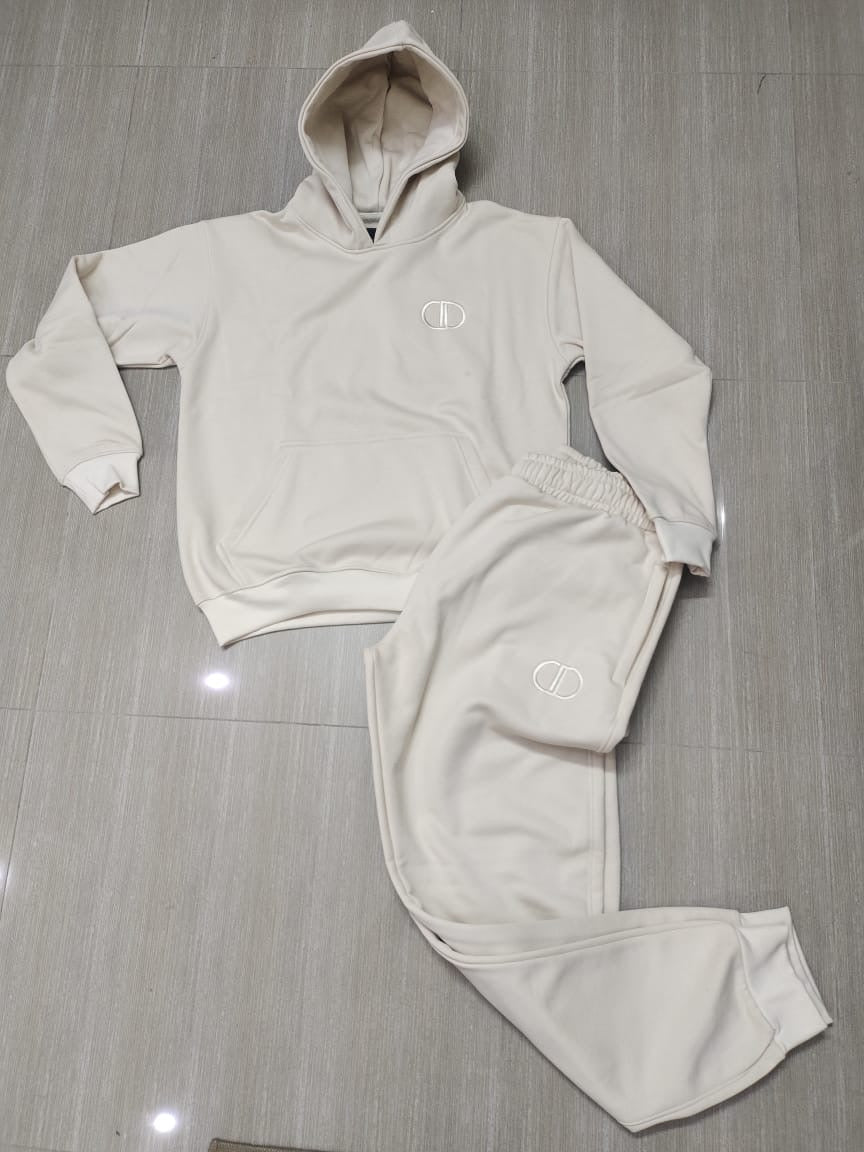 Cream Essential Set